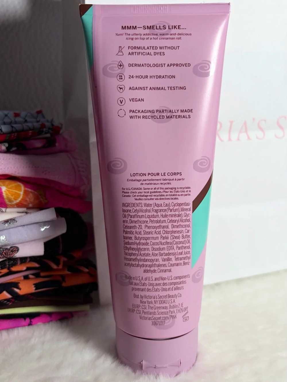 PINK Victoria’s Secret - CINN-A-DRIZZLE- Body Lotion